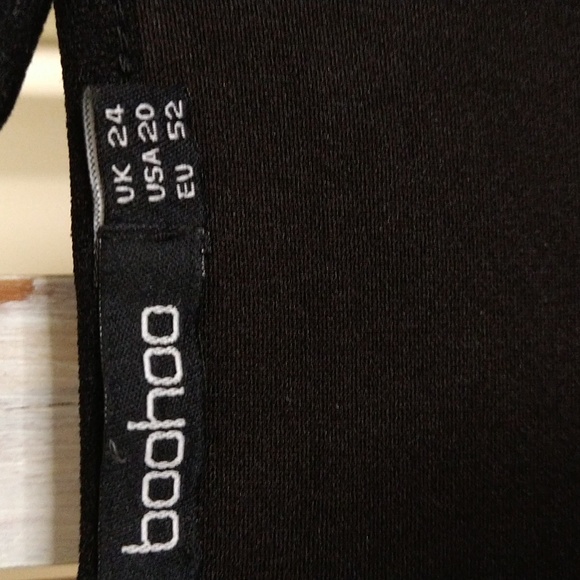 Deep V Neckline Dress Sz 20 - Picture 6 of 9